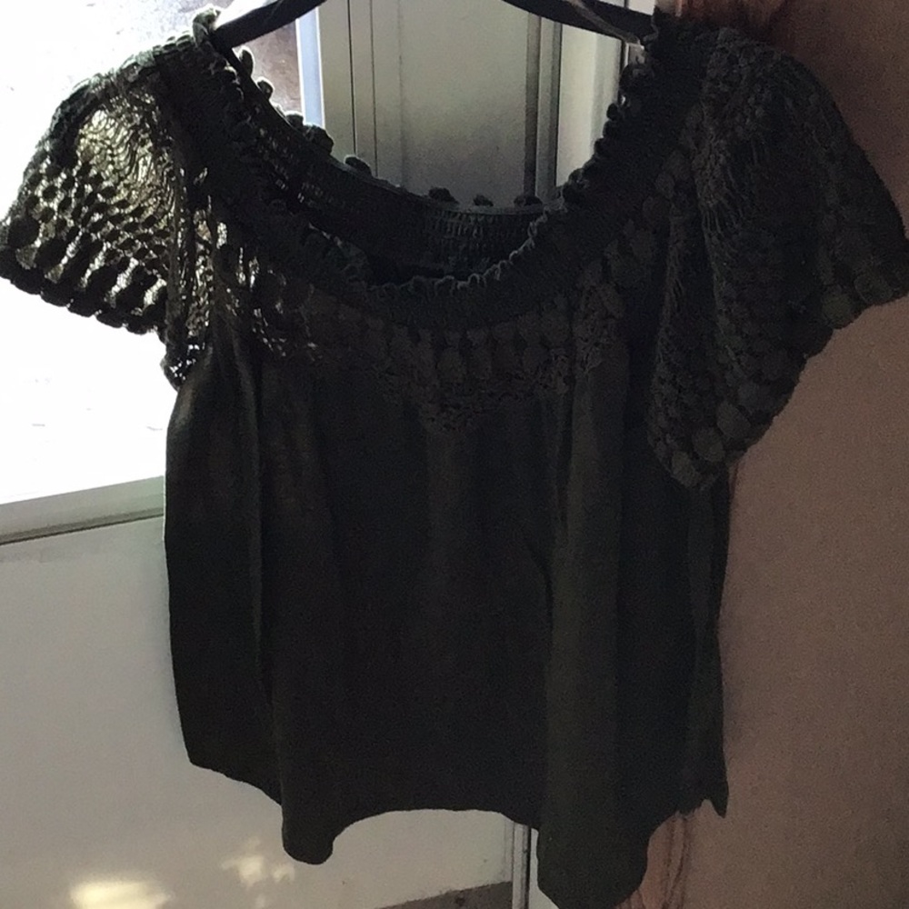 Short sleeve top